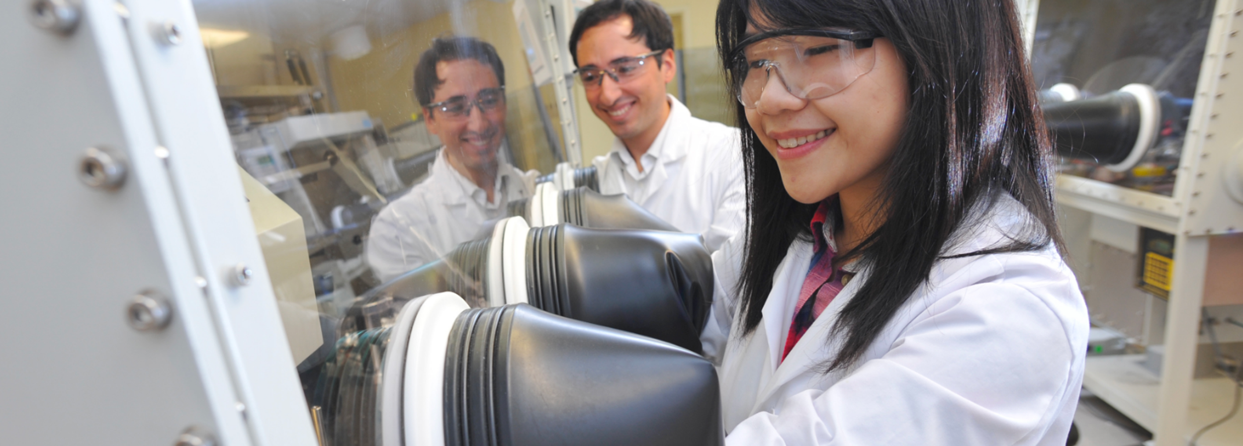 Students working in a lab