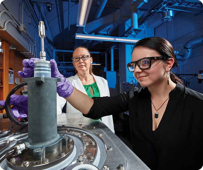 Georgia Tech Researchers in a lab.