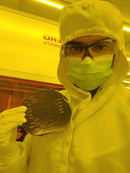 Muneeb Zia in the IEN Cleanroom